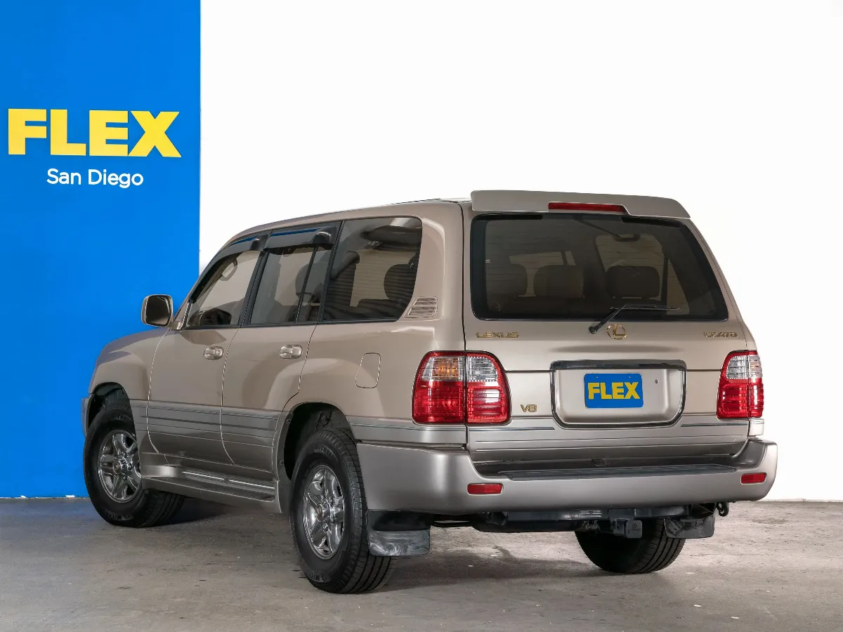 2002 Lexus LX 