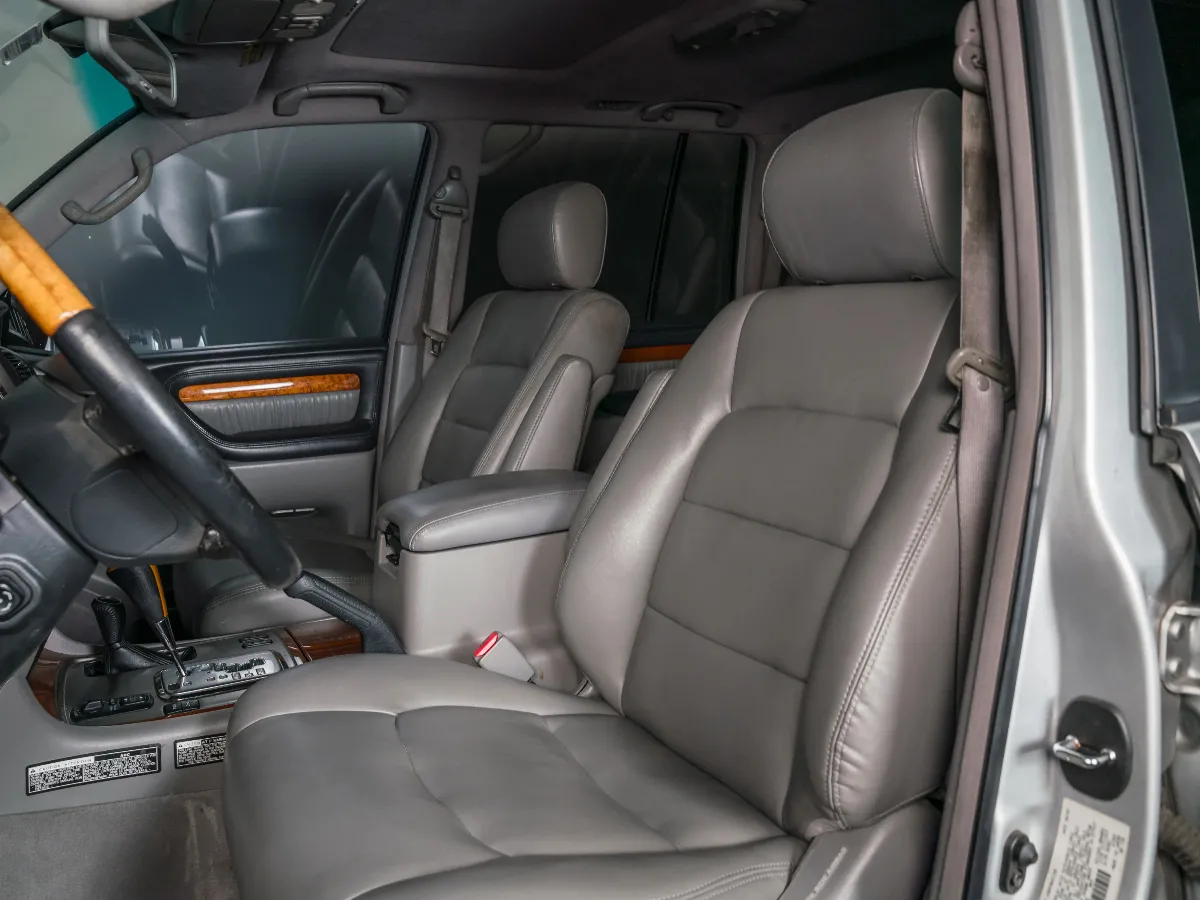 2006 Lexus LX 