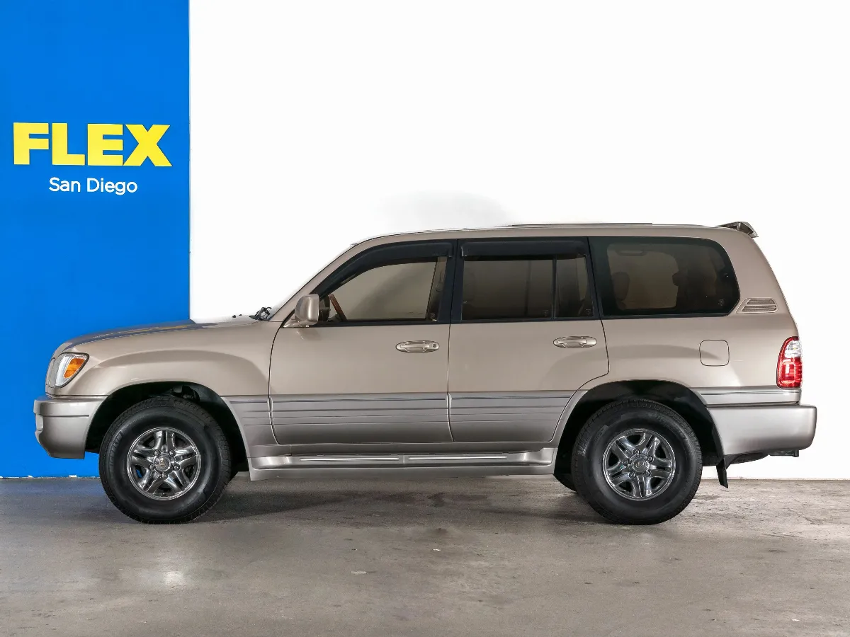 2002 Lexus LX 