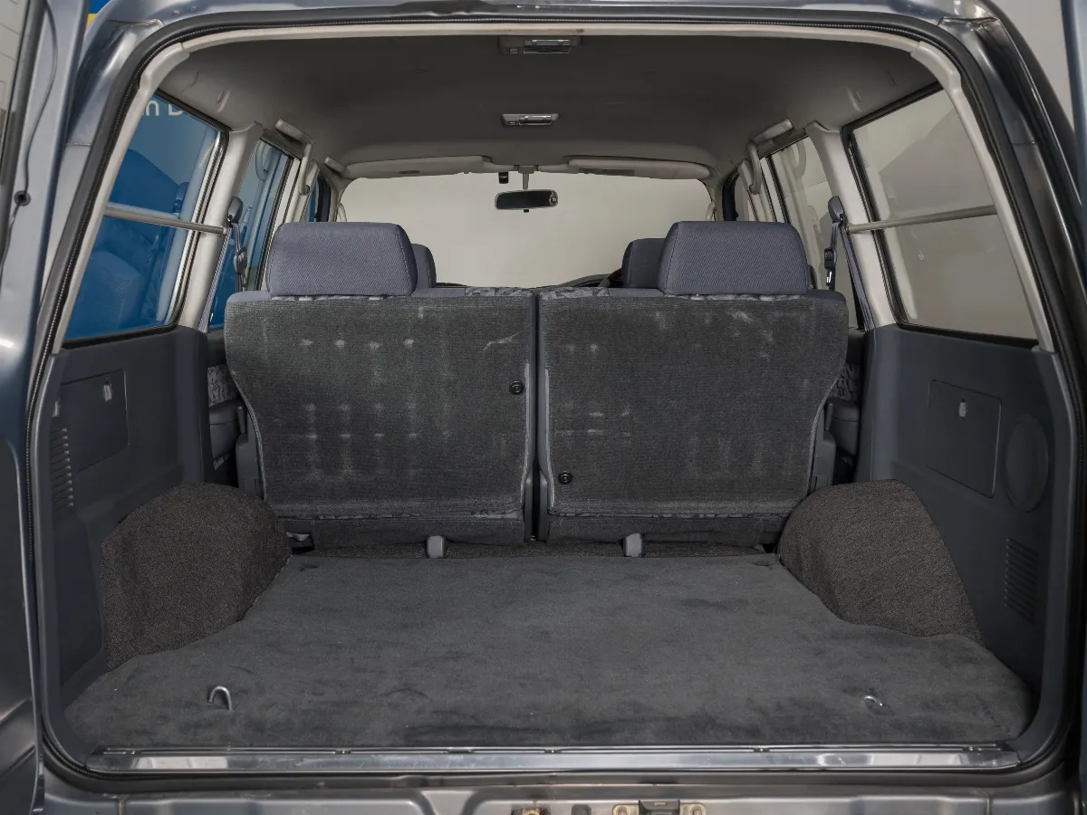 1996 TOYOTA LAND CRUISER 