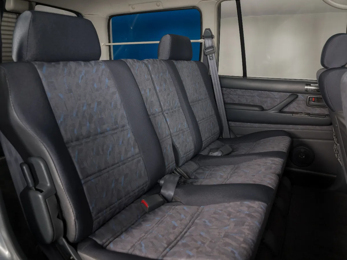 1996 TOYOTA LAND CRUISER 