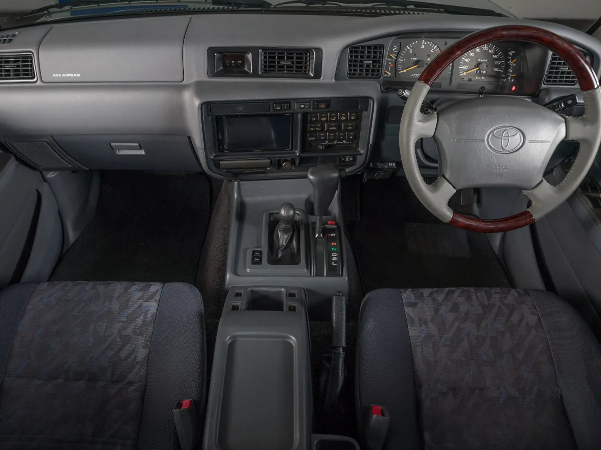 1996 TOYOTA LAND CRUISER 