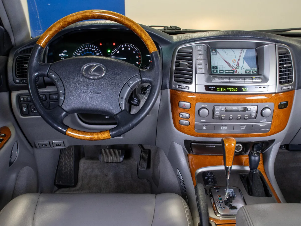 2006 Lexus LX 